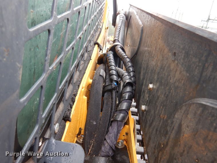 image for item DJ7404 2021 John Deere 333G  tracked skid steer loader