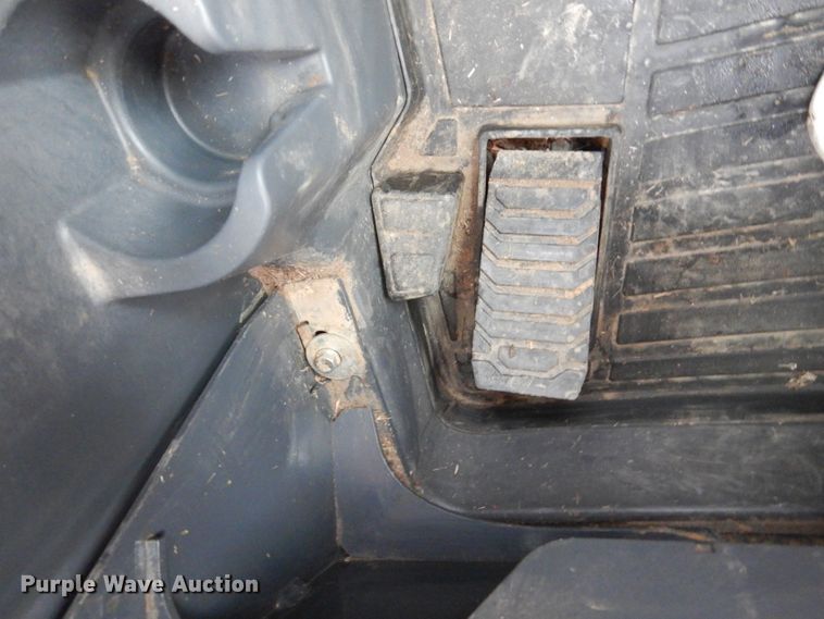 image for item DJ7404 2021 John Deere 333G  tracked skid steer loader