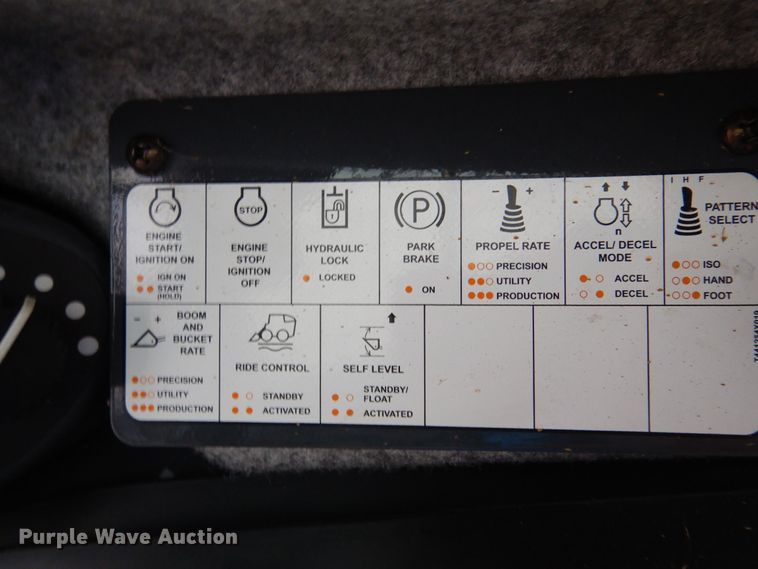 image for item DJ7404 2021 John Deere 333G  tracked skid steer loader
