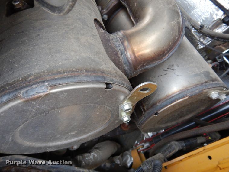 image for item DJ7404 2021 John Deere 333G  tracked skid steer loader