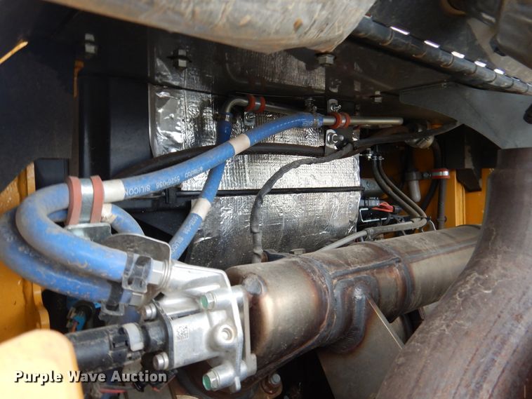 image for item DJ7404 2021 John Deere 333G  tracked skid steer loader