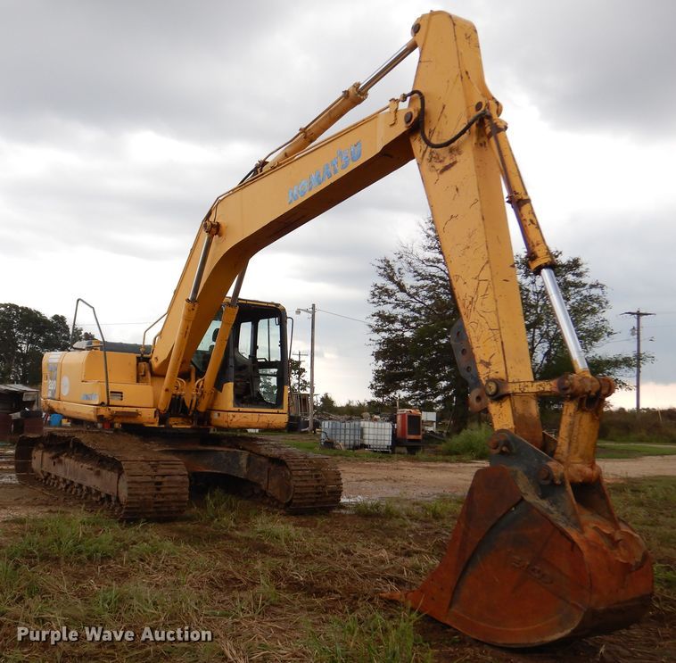 image for item DJ7411 2002 Komatsu PC200LC-7  excavator