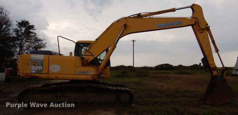 image for item DJ7411 2002 Komatsu PC200LC-7  excavator