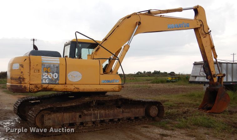 image for item DJ7411 2002 Komatsu PC200LC-7  excavator