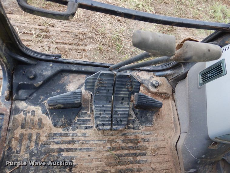 image for item DJ7411 2002 Komatsu PC200LC-7  excavator