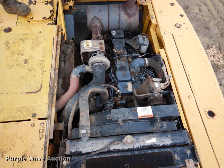 image for item DJ7411 2002 Komatsu PC200LC-7  excavator