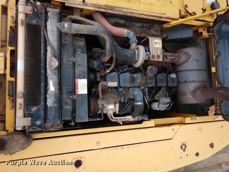 image for item DJ7411 2002 Komatsu PC200LC-7  excavator