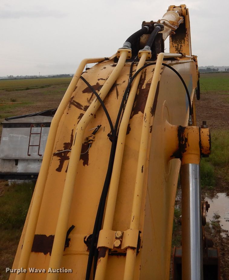 image for item DJ7411 2002 Komatsu PC200LC-7  excavator