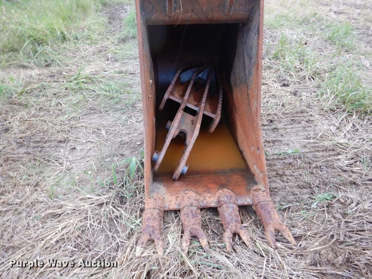 image for item DJ7411 2002 Komatsu PC200LC-7  excavator