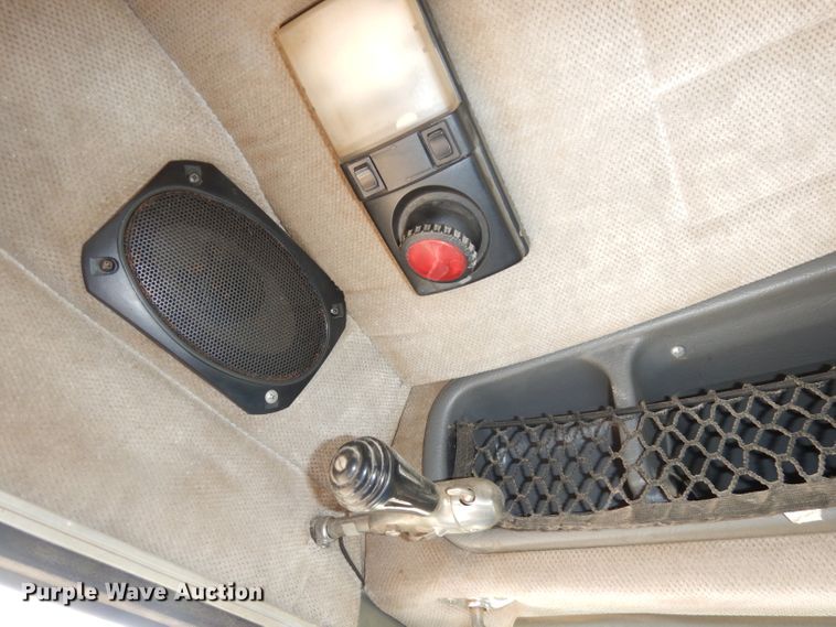 image for item DK2999 1996 Peterbilt 379  dump truck