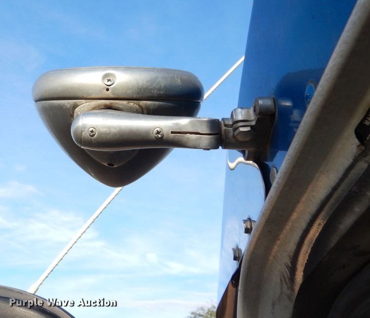 image for item DK2999 1996 Peterbilt 379  dump truck