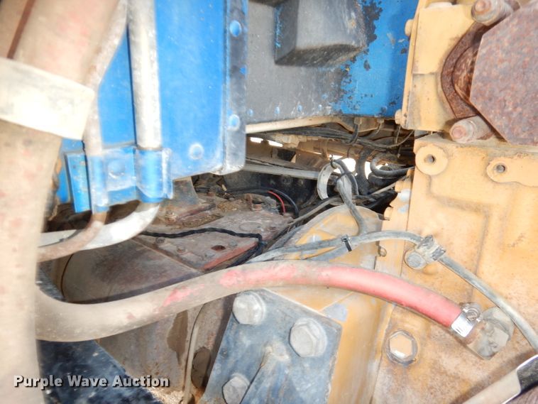 image for item DK2999 1996 Peterbilt 379  dump truck