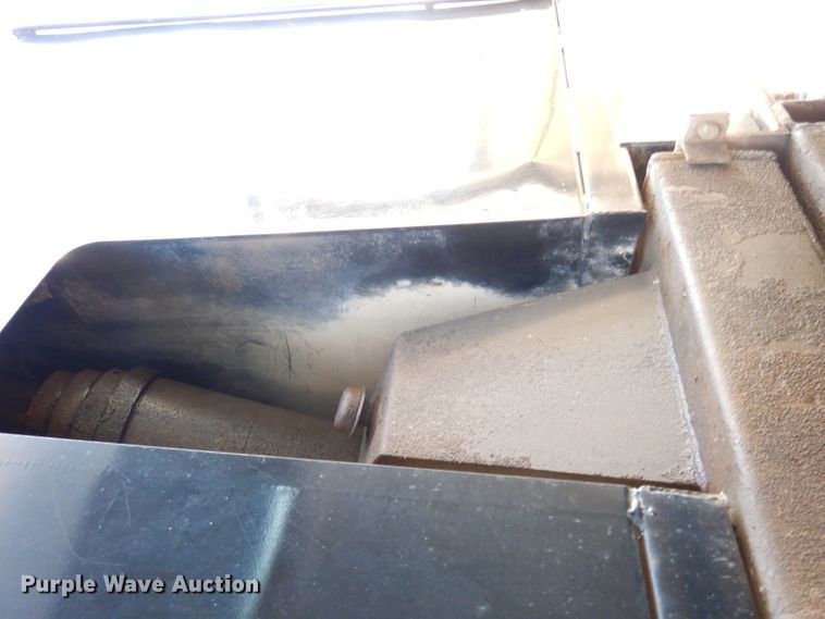 image for item DK2999 1996 Peterbilt 379  dump truck