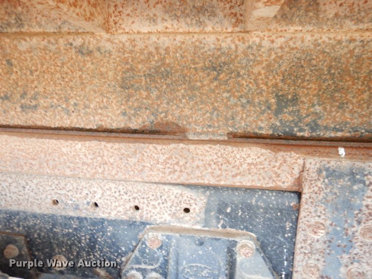 image for item DK2999 1996 Peterbilt 379  dump truck