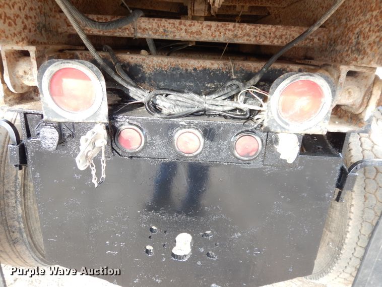 image for item DK2999 1996 Peterbilt 379  dump truck