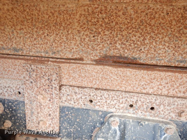 image for item DK2999 1996 Peterbilt 379  dump truck