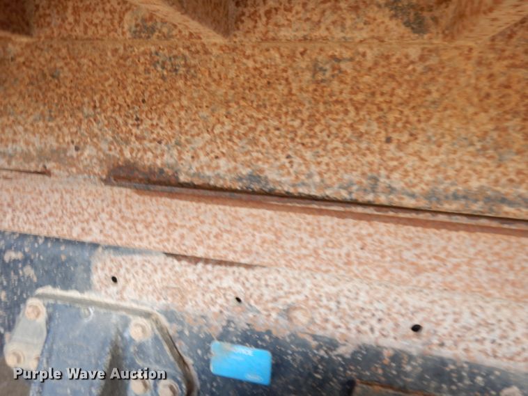 image for item DK2999 1996 Peterbilt 379  dump truck