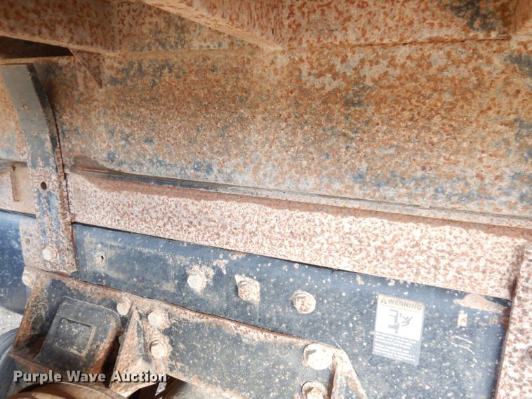 image for item DK2999 1996 Peterbilt 379  dump truck