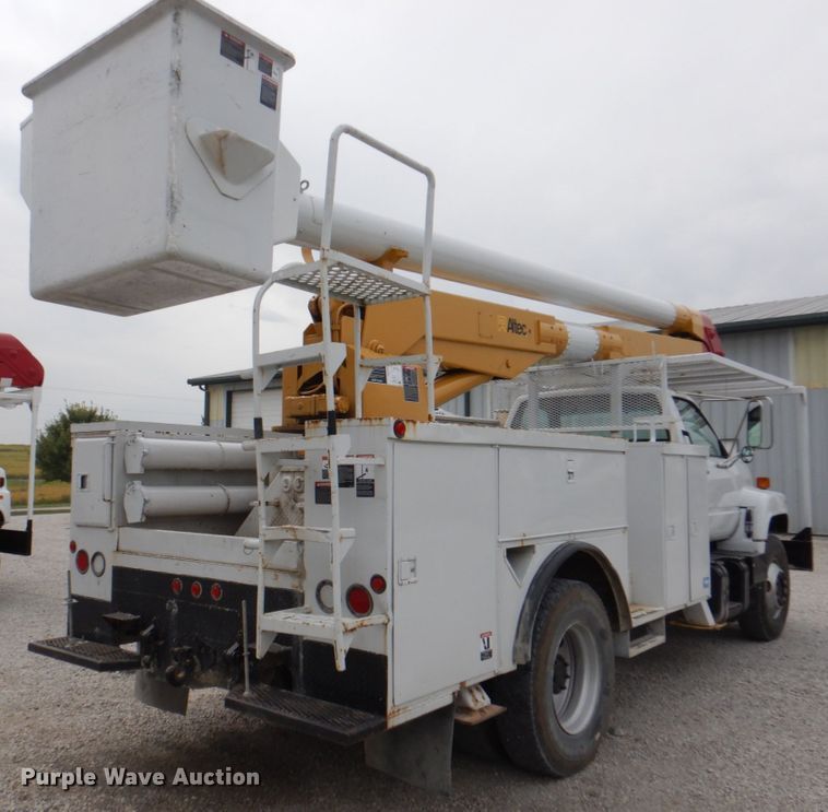 image for item DL0177 1992 GMC TopKick C6500  bucket truck