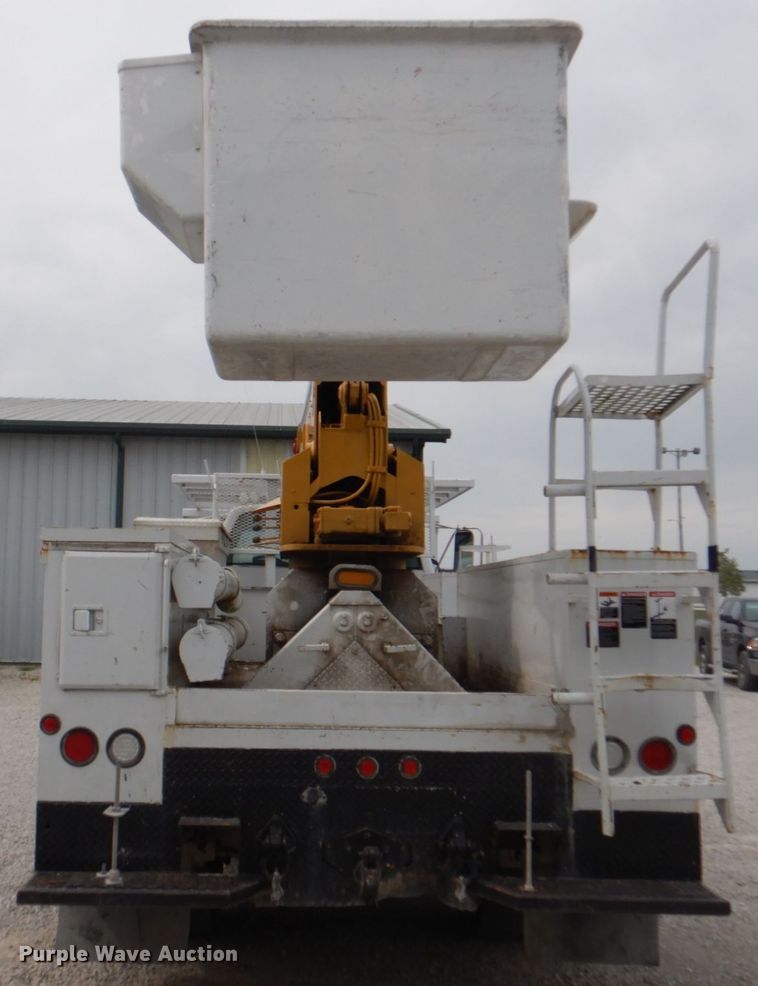image for item DL0177 1992 GMC TopKick C6500  bucket truck