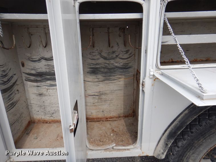 image for item DL0177 1992 GMC TopKick C6500  bucket truck