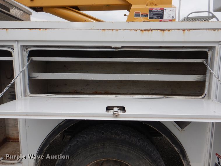 image for item DL0177 1992 GMC TopKick C6500  bucket truck