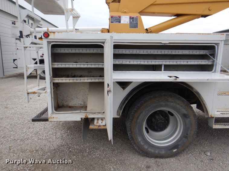 image for item DL0177 1992 GMC TopKick C6500  bucket truck