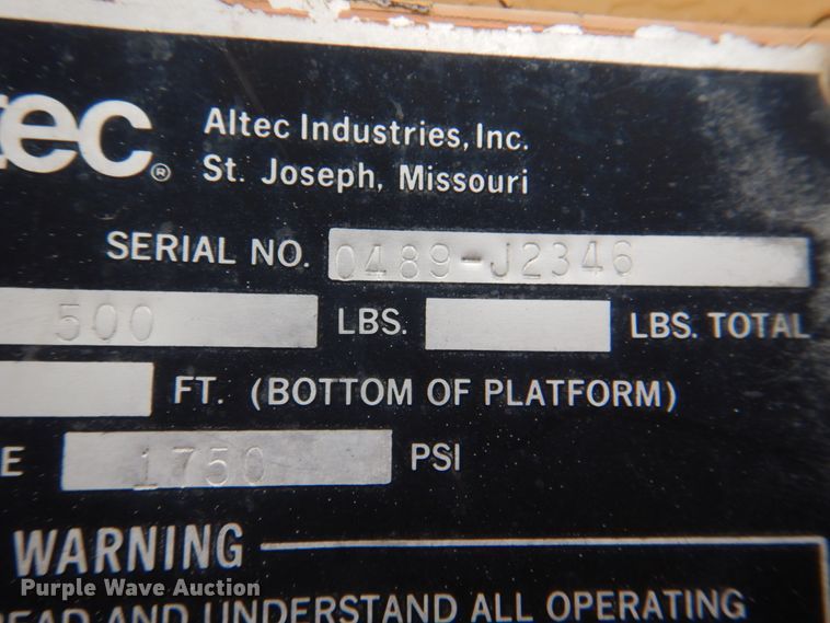 image for item DL0177 1992 GMC TopKick C6500  bucket truck