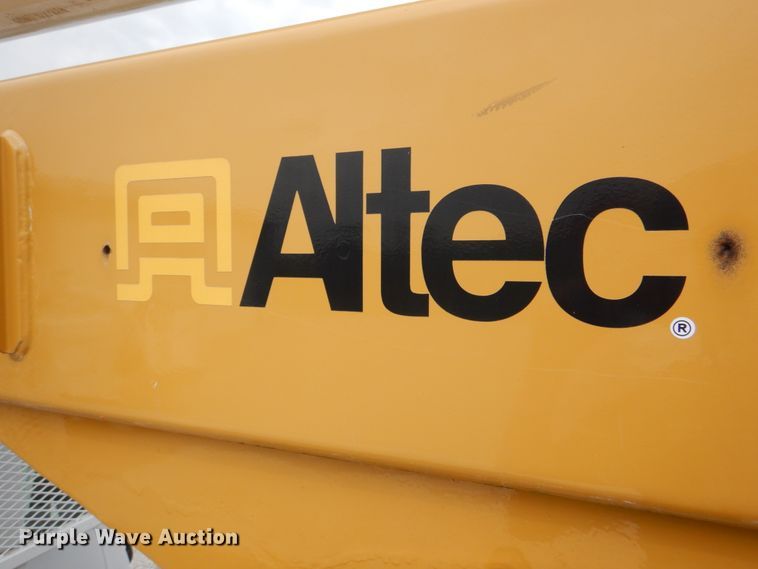 image for item DL0177 1992 GMC TopKick C6500  bucket truck