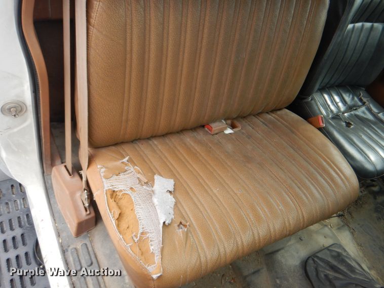 image for item DL0177 1992 GMC TopKick C6500  bucket truck