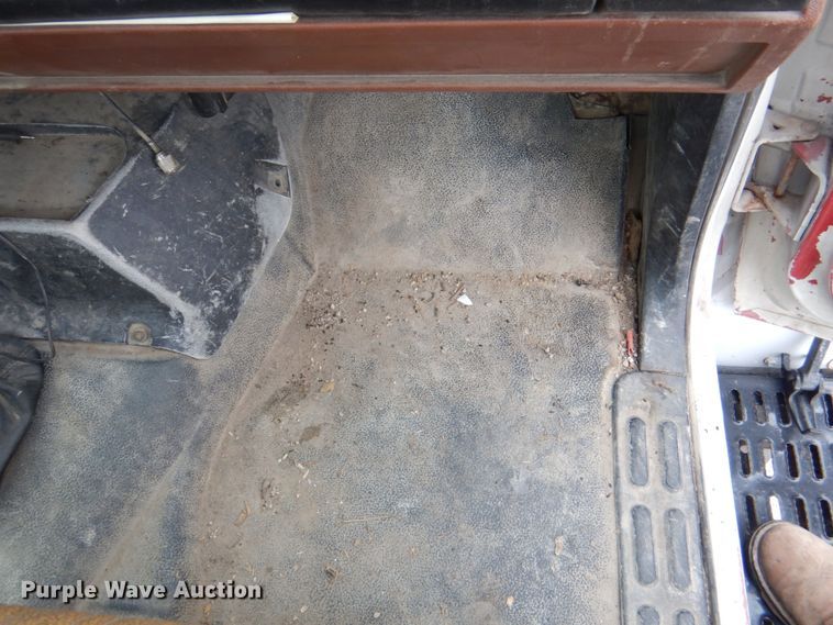 image for item DL0177 1992 GMC TopKick C6500  bucket truck