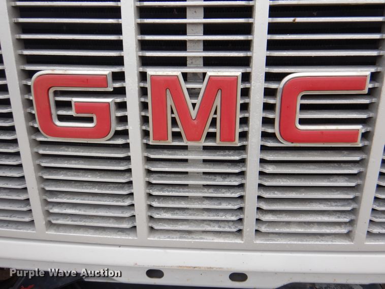 image for item DL0177 1992 GMC TopKick C6500  bucket truck