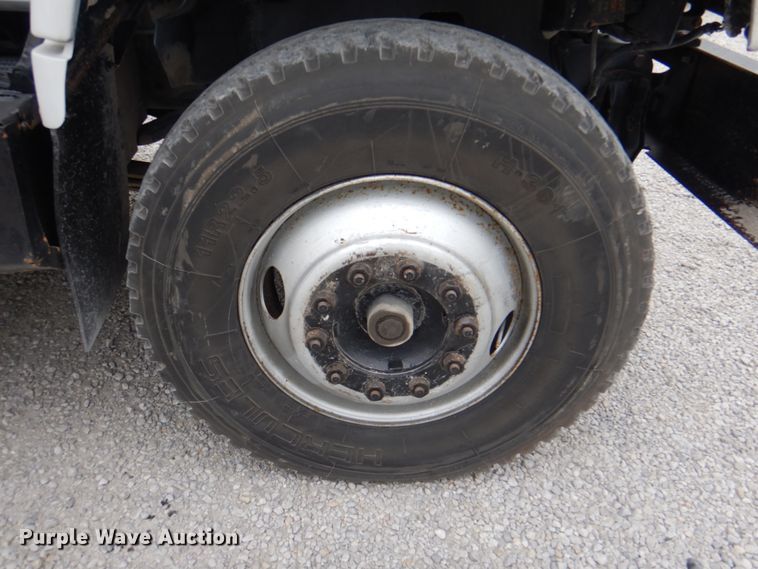 image for item DL0177 1992 GMC TopKick C6500  bucket truck