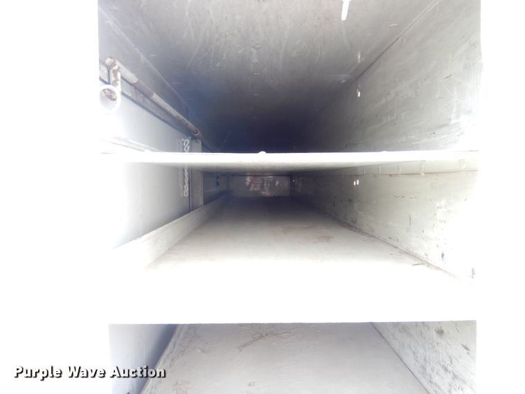 image for item DL0180 1994 International 4700  bucket truck