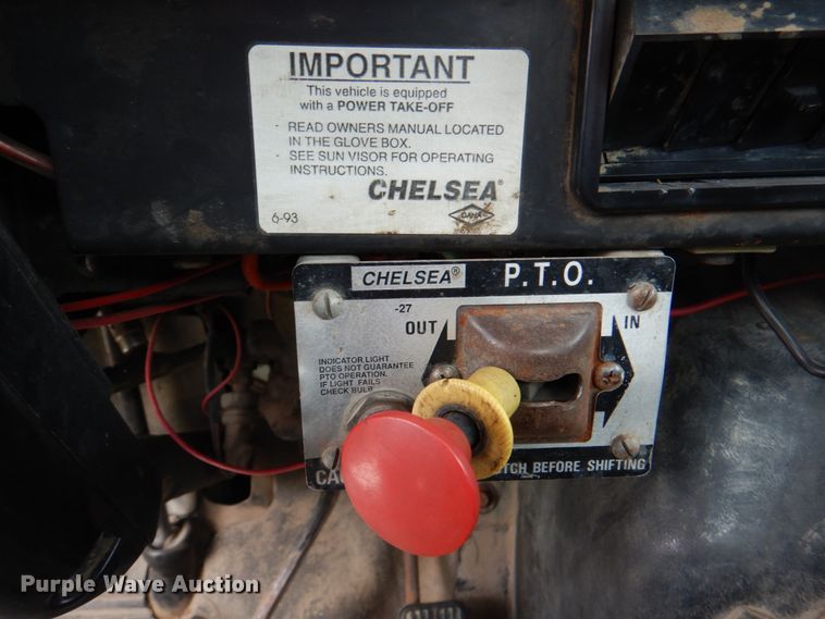 image for item DL0180 1994 International 4700  bucket truck