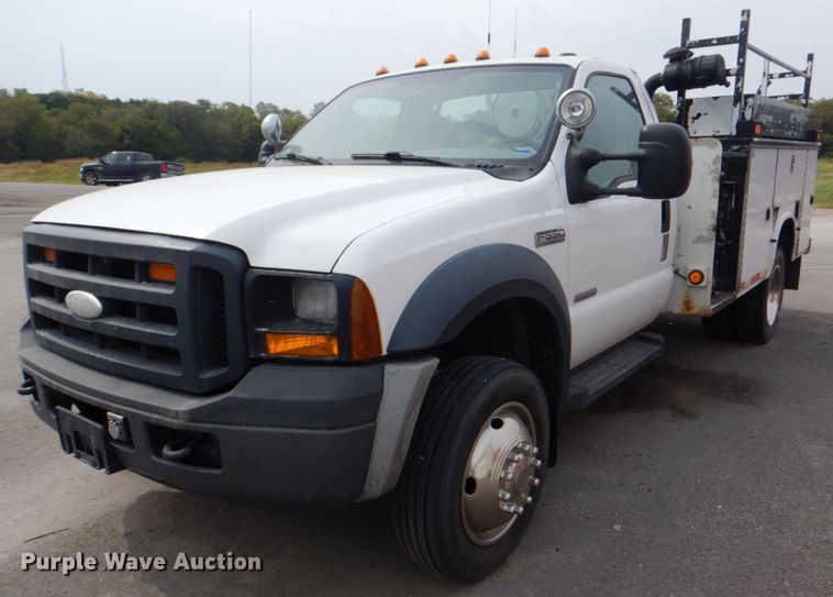 image for item DL0183 2007 Ford F550 XL  utility / service truck