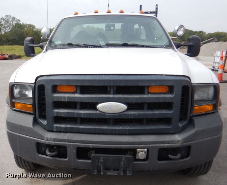 image for item DL0183 2007 Ford F550 XL  utility / service truck