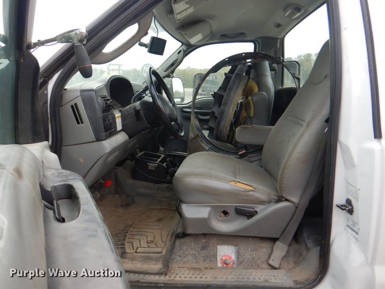 image for item DL0183 2007 Ford F550 XL  utility / service truck