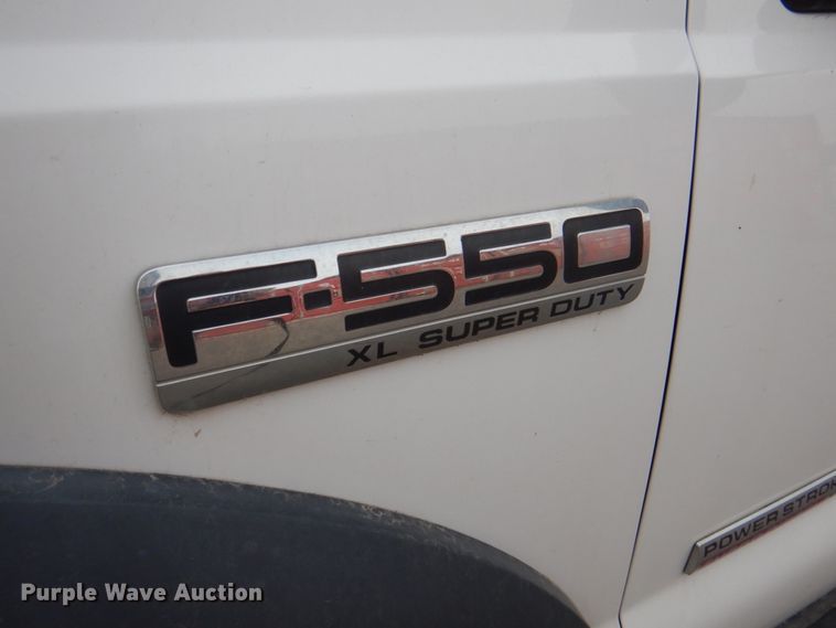 image for item DL0183 2007 Ford F550 XL  utility / service truck