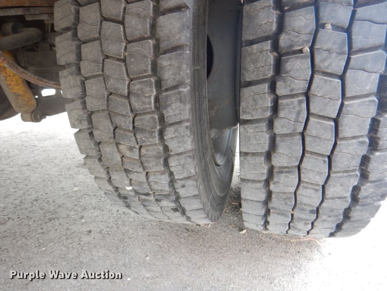 image for item DL0183 2007 Ford F550 XL  utility / service truck