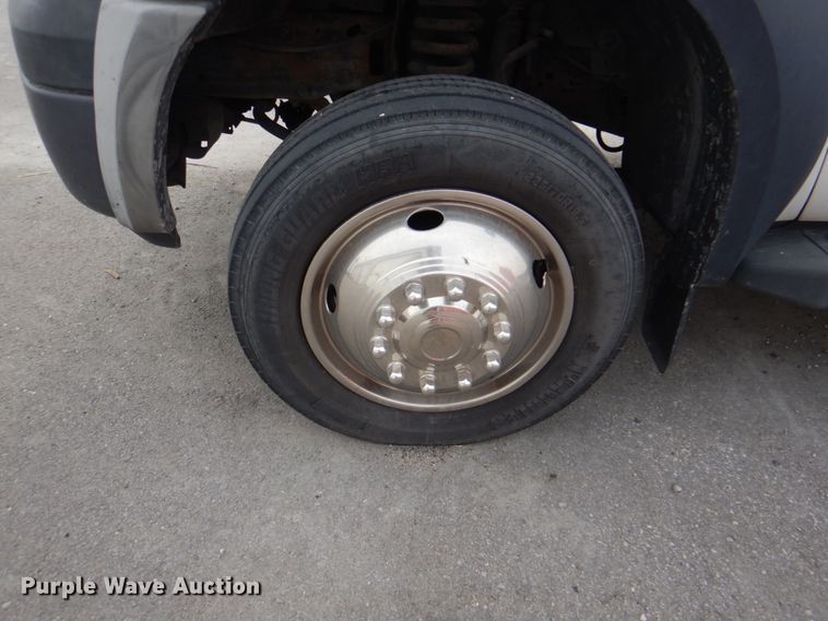 image for item DL0183 2007 Ford F550 XL  utility / service truck