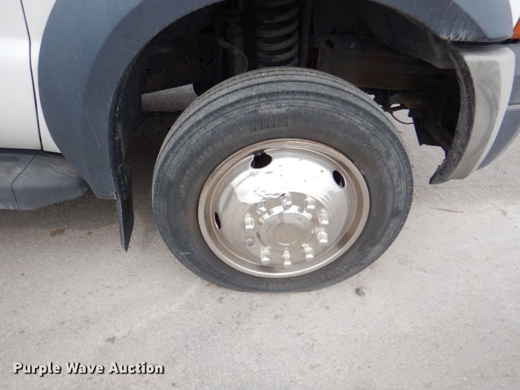 image for item DL0183 2007 Ford F550 XL  utility / service truck