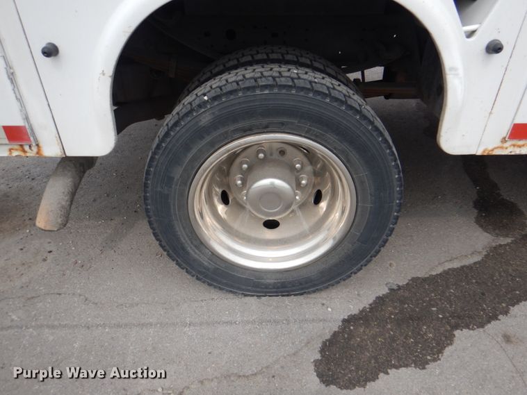 image for item DL0183 2007 Ford F550 XL  utility / service truck