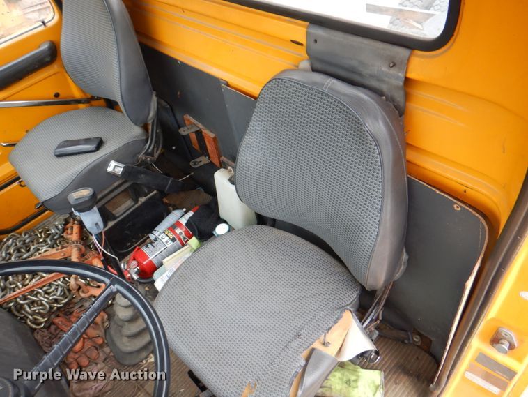 image for item DL0190 1985 Ford LT9000  semi truck