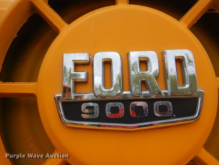 image for item DL0190 1985 Ford LT9000  semi truck