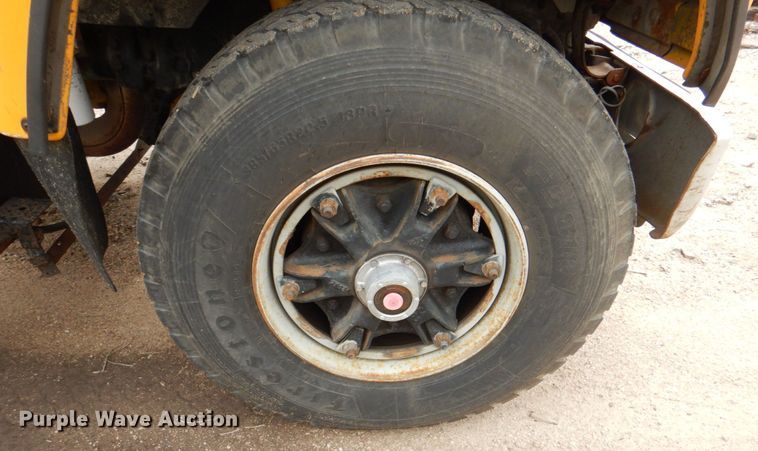 image for item DL0190 1985 Ford LT9000  semi truck