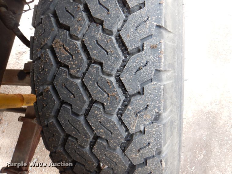 image for item DL0190 1985 Ford LT9000  semi truck