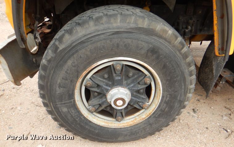 image for item DL0190 1985 Ford LT9000  semi truck