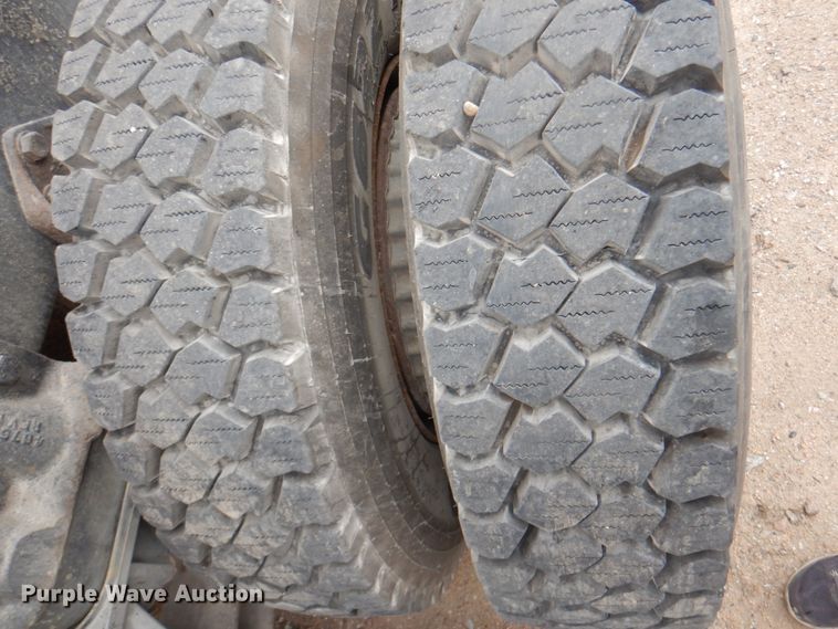 image for item DL0190 1985 Ford LT9000  semi truck