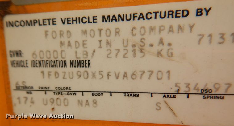 image for item DL0190 1985 Ford LT9000  semi truck